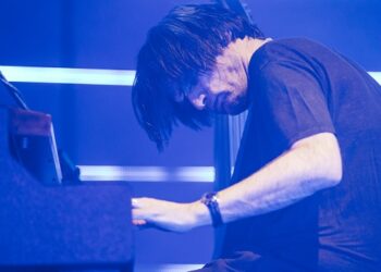 radiohead’s-jonny-greenwood-recovering-from-infection;-the-smile-cancels-tour-dates