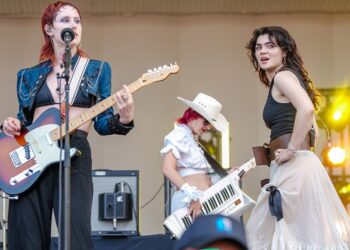 the-last-dinner-party-wants-to-“shift-away-aesthetically”-from-debut-on-sophomore-record