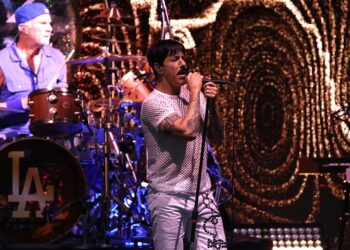 report:-red-hot-chili-peppers,-billie-eilish-performing-at-olympics-closing-ceremony