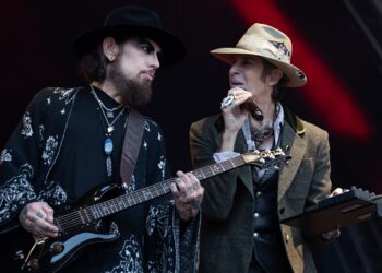 jane’s-addiction’s-dave-navarro-says-reunion-album-is-“more-than-likely”