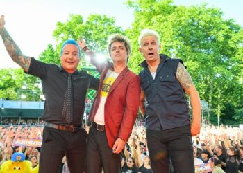 green-day’s-punk-bunny-coffee-announces-partnership-with-lafc-soccer-team