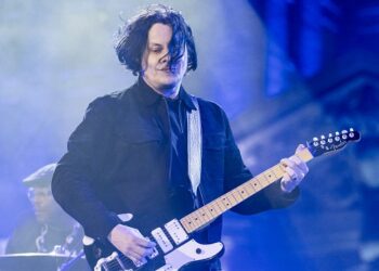 jack-white-announces-new-signature-collection-with-fender
