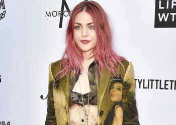 frances-bean-cobain-&-riley-hawk-welcome-baby-boy