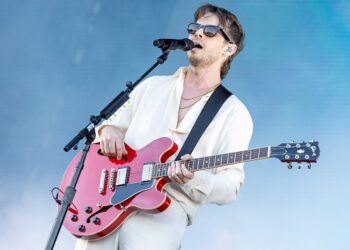 foster-the-people-announces-2025-tour-supporting-‘﻿paradise-state-of-mind’﻿-album