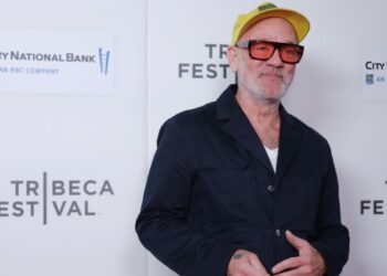 michael-stipe-performs-at-harris/walz-rally-in-rem.’s-hometown-of-athens,-georgia