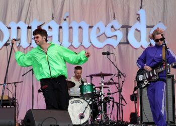 fontaines-dc.-premieres-‘bug’-video-featuring-barry-keoghan-in-‘bird’-movie