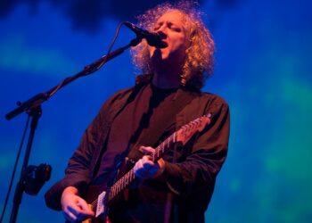 my-bloody-valentine-schedules-first-concert-in-seven-years