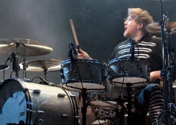 ex-my-chemical-romance-drummer-bob-bryar-dead-at-44