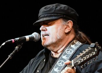 matthew-sweet-shares-update-following-stroke:-‘i-will-try-to-make-music’