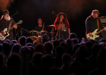 surviving-soundgarden-members-perform-at-seattle-benefit-concert