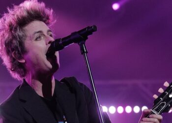 billie-joe-armstrong’s-coverups-side-project-schedules-london-concert
