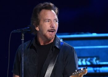 ‘ten’-﻿times-six:-pearl-jam’s-eddie-vedder-turns-60