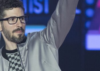 will-brad-delson-return-to-linkin-park’s-live-lineup?-‘i-can’t-definitely-say’