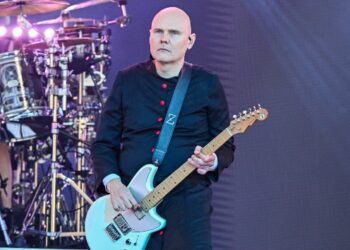 smashing-pumpkins’-billy-corgan-meets-his-possible-half-brother-bill-burr