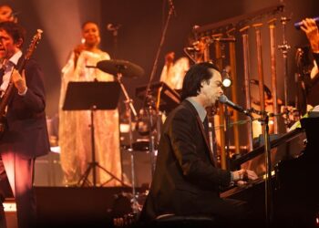 radiohead’s-colin-greenwood-rejoining-nick-cave-&-the-bad-seeds-for-us-tour