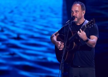 dave-matthews-drops-off-fireaid-and-musicares-concerts-due-to-‘critical-illness-in-the-family’