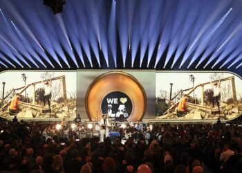 grammys-2025:-st.-vincent,-billie-eilish-&-more-pay-tribute-to-la-with-performances