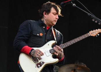 mcr’s-frank-iero-talks-possible-new-music:-‘if-that-stuff-were-to-happen,-we-will-tell-you’