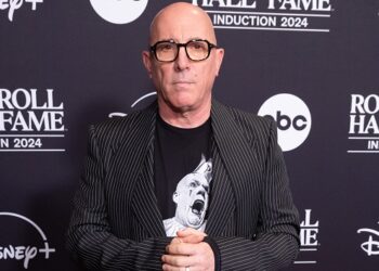 maynard-james-keenan-announces-death-of-his-father:-‘he-will-be-missed’