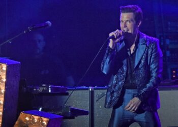 the-killers-headlining-2025-osheaga-festival