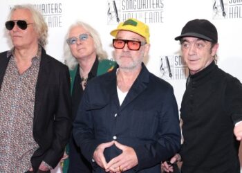 rem.-reunites-at-michael-shannon-and-jason-narducy’s-athens-show