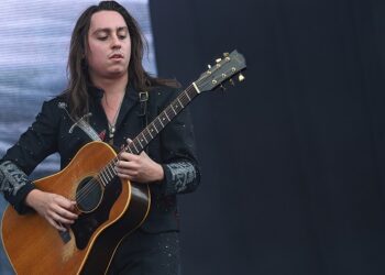 greta-van-fleet-offshoot-mirador-announces-fall-tour