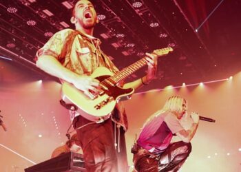 linkin-park-launches-‘up-from-the-bottom’-ticket-request-campaign