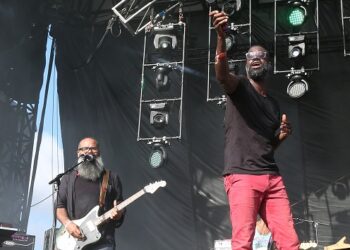 tv-on-the-radio-announces-us-headlining-shows