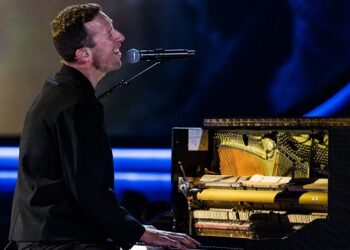coldplay’s-chris-martin-shares-personal-remedies-for-depression