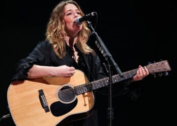 maggie-rogers-to-speak-at-nyu-tisch-graduation-ceremony