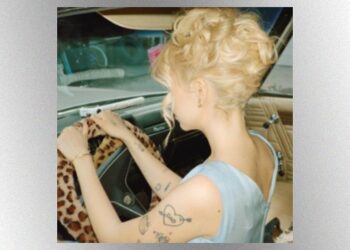 the-regrettes’-lydia-night-shares-new-solo-song,-‘the-hearse’