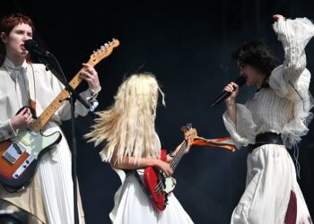 the-last-dinner-party-exploring-‘darker-themes’-&-‘heavier-emotions’-on-next-album