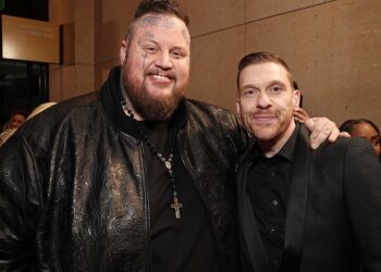 shinedown’s-brent-smith-believes-a-jelly-roll-collab-‘will-happen’:-‘i-hope-the-world’s-ready’