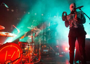 twenty-one-pilots-share-‘﻿blurryface’﻿-10th-anniversary-video-+-tease-‘what’s-next’