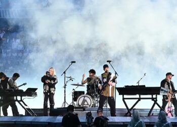 heavy-are-the-body-checks:-linkin-park-soundtracks-nhl-stanley-cup-promo