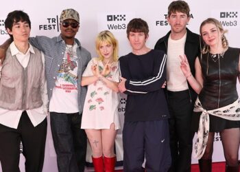 paramore’s-hayley-williams-dubs-turnstile-‘my-fugazi’