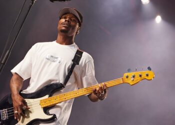 turnstile-bassist-franz-lyons-starring-in-new-guess-jeans-campaign