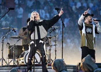 the-emptiness-ma-cheese:-linkin-park’s-pizza-pop-up-coming-to-nyc