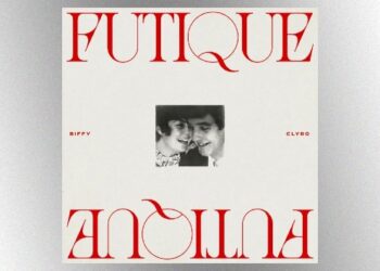 biffy-clyro-enters-‘hunting-season’-with-latest-‘futique’-song