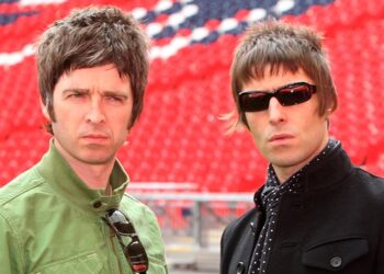 oasis-concerts-&-more-help-raise-money-for-grassroots-venues-in-manchester,-england