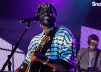 myles-smith-says-‘nice-to-meet-you’-is-having-‘real-life-impact’-on-fans’-lives