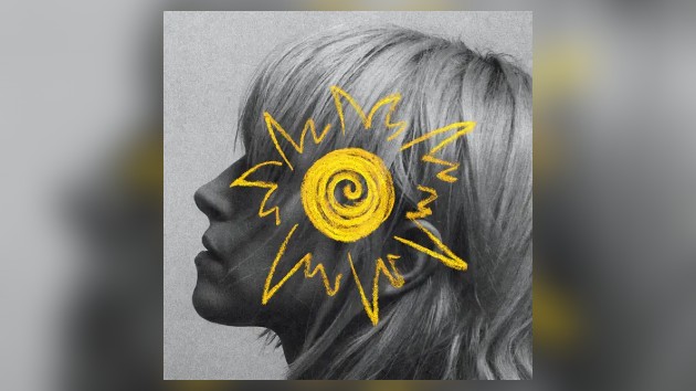 hayley-williams-premieres-video-for-‘glum’-solo-single
