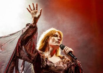 ‘everybody-scream’-for-florence-+-the-machine’s-new-album