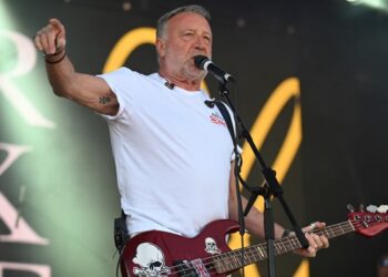 peter-hook-&-the-light-announce-2026-‘﻿get-ready’﻿-tour