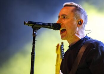 things-got-better:-yellowcard-finally-hits-#1-on-﻿’billboard﻿’-alternative-airplay-chart