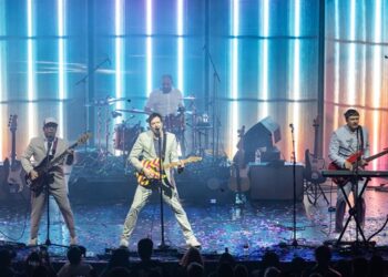 here-they-went-again,-20-years-later:-ok-go-reflects-on-legacy-of-viral-breakout-hit