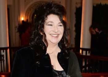 kate-bush-announces-‘﻿best-of-the-other-sides’﻿-b-sides-compilation