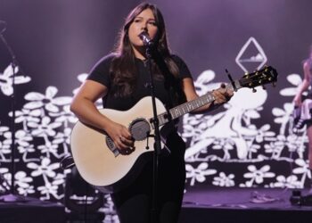 hear-gigi-perez-guest-on-new-version-of-blondshell’s-song-‘arms’