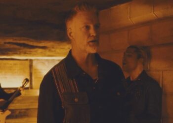 queens-of-the-stone-age-cancel-berlin-concert:-‘we-are-angered,-frustrated,-and-shocked’