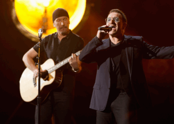 bono-and-the-edge-accept-woody-guthrie-prize-with-surprise-performance